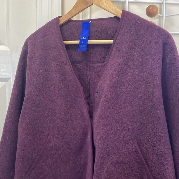 Kit and Ace - Button Down Utility Lightweight Jacket - Maroon - L - Picture 2 of 11